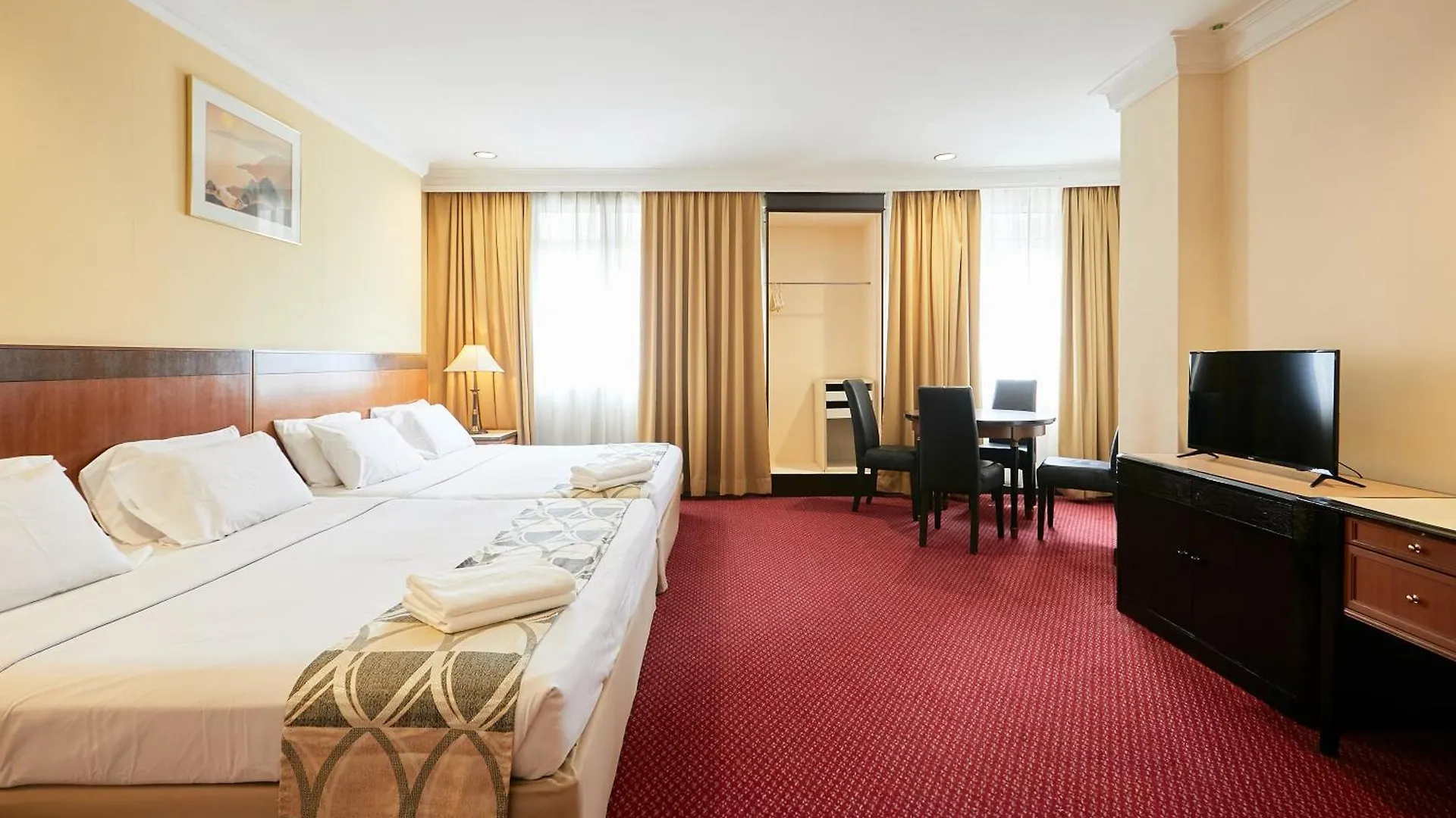 Kontakt z Grand Pacific Hotel Pwtc